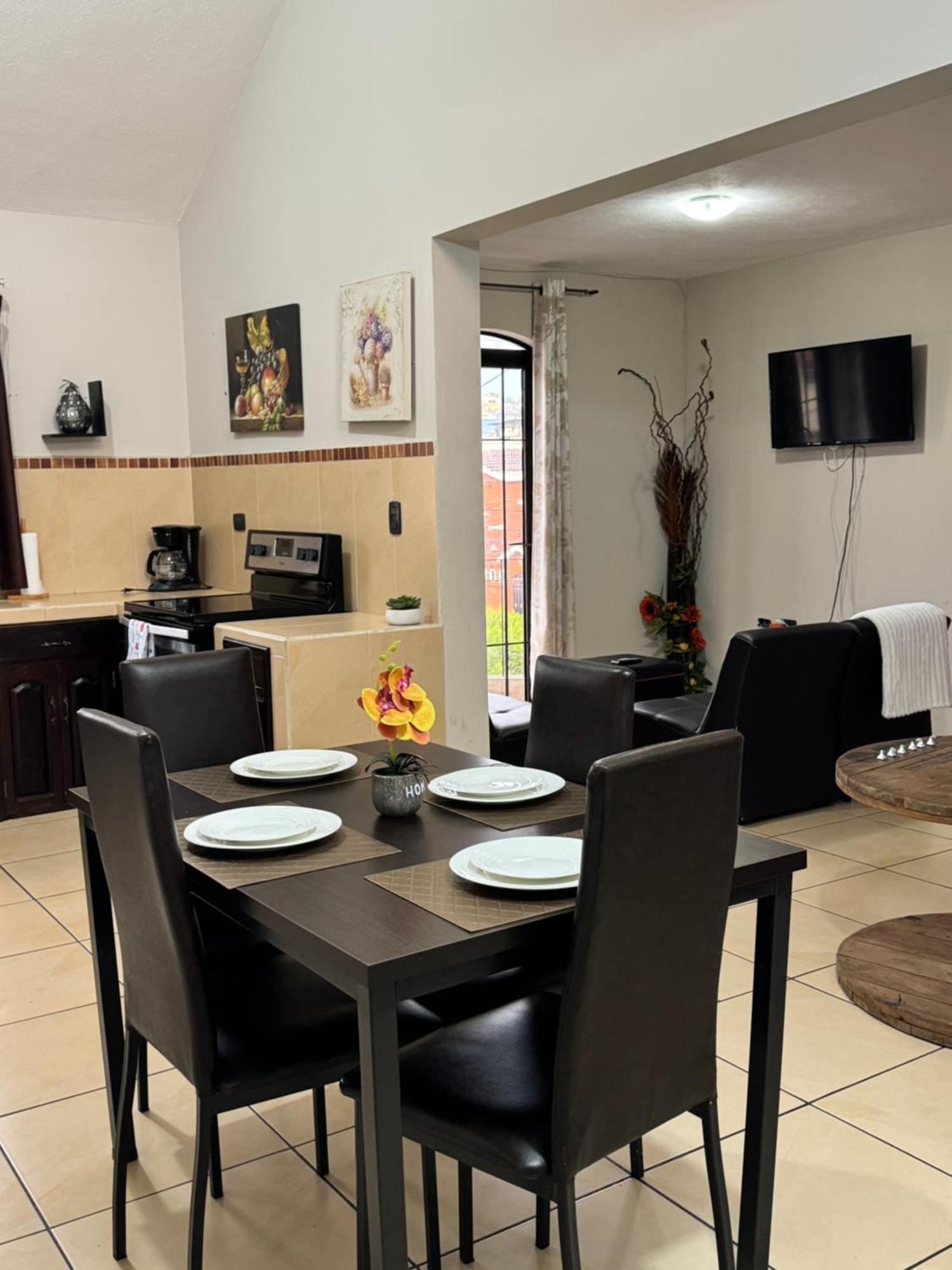 Apártamento en Cerezos Xela! 3 nivel Sanitizado después de cada uso Apartamento Quetzaltenango Exterior foto