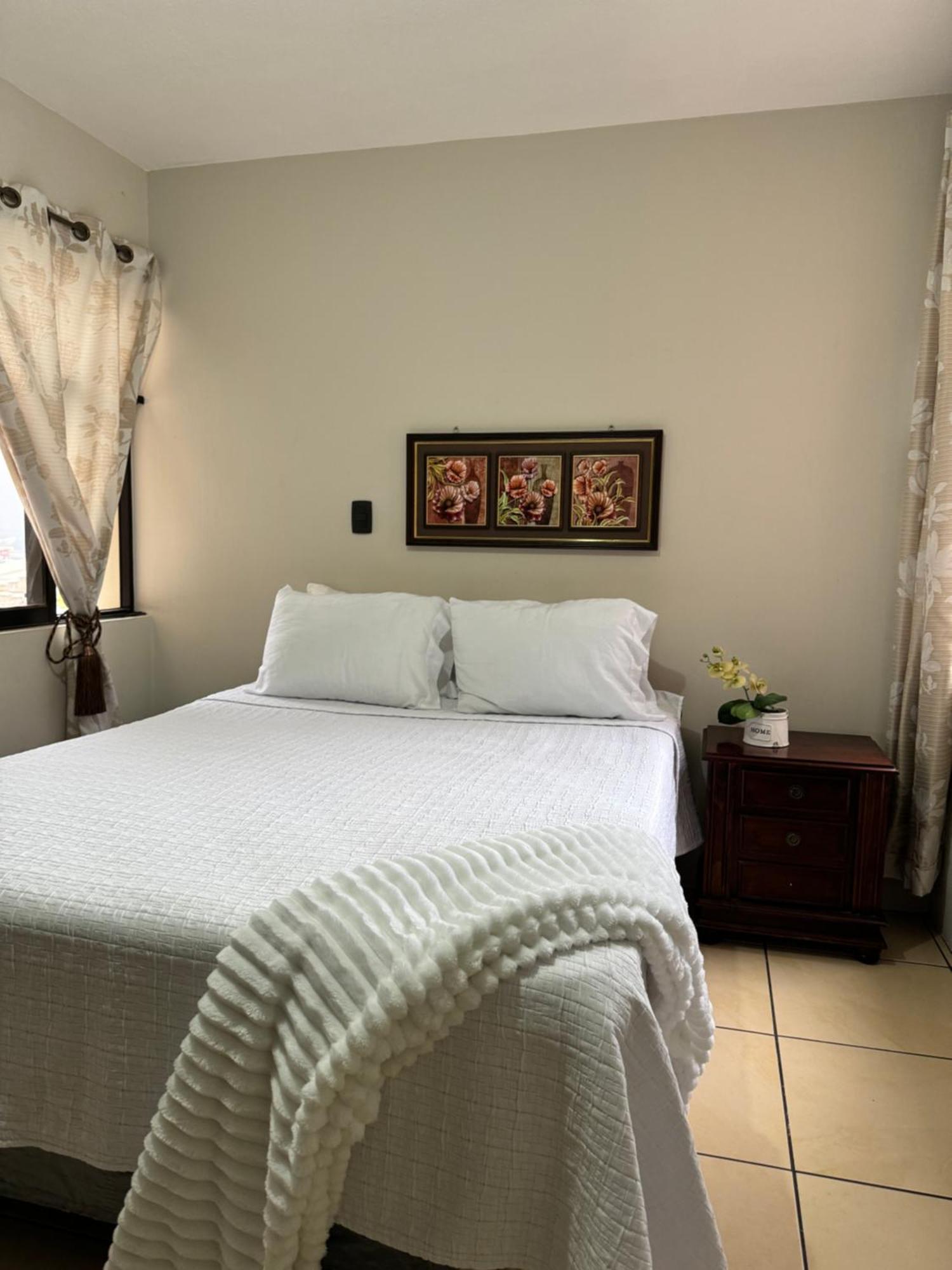 Apártamento en Cerezos Xela! 3 nivel Sanitizado después de cada uso Apartamento Quetzaltenango Exterior foto